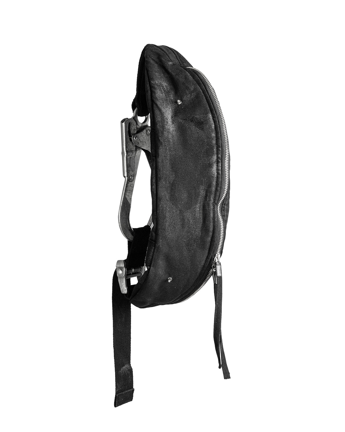 DORREN SLING BAG